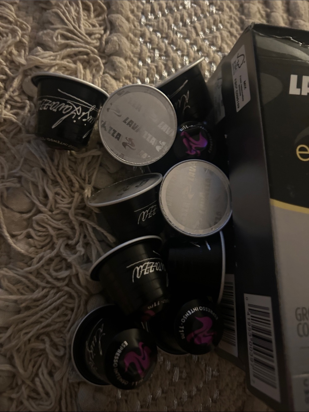 Lavazza Espresso Maestro Ristretto Aluminum Capsules Compatible with Nespresso - Picture 2 of 4
